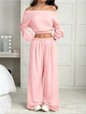 NWT Trendy Off-Shoulder Long-Sleeve Sports Top And High-Waisted Pants